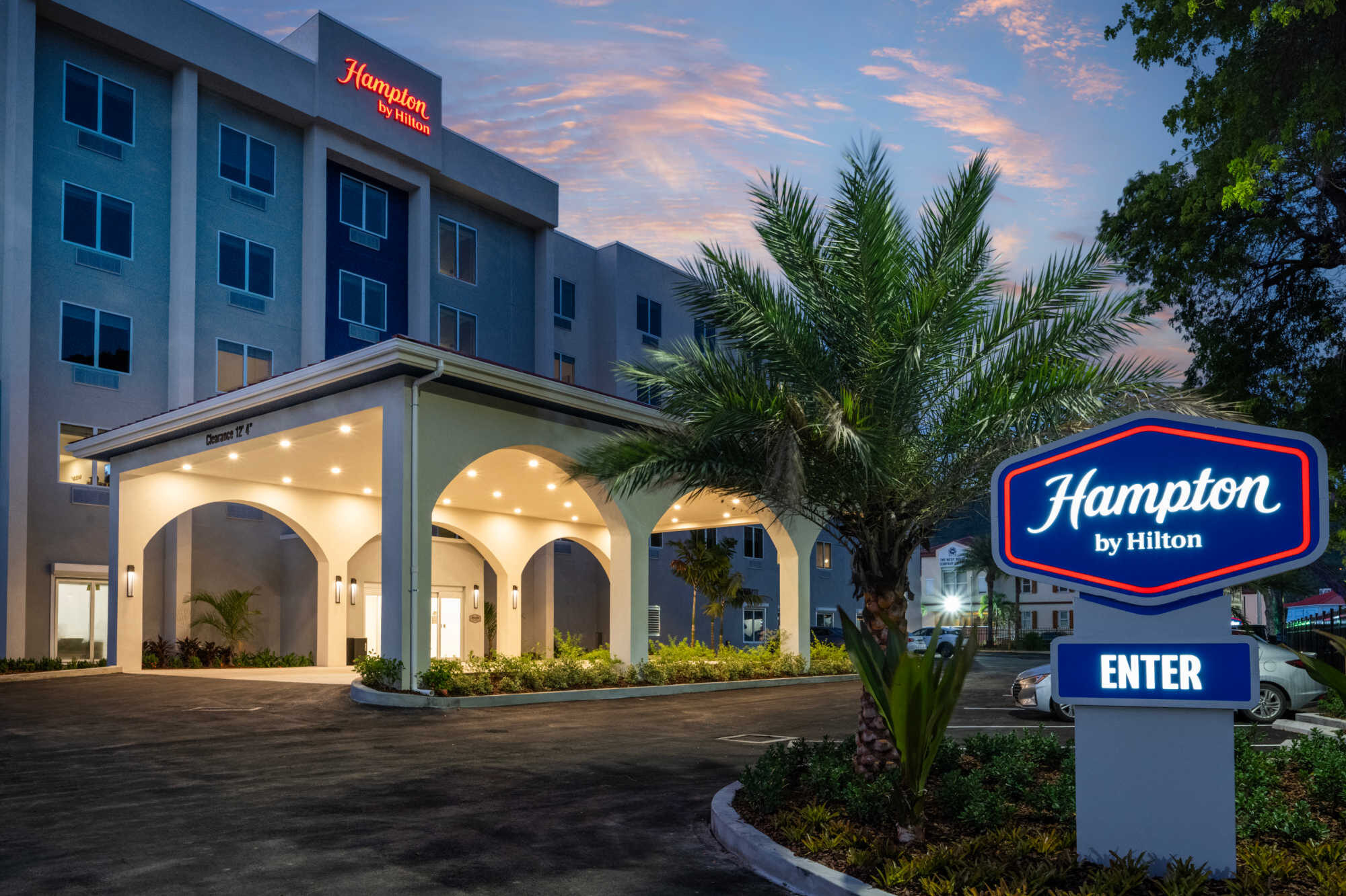 hampton-hilton-stt